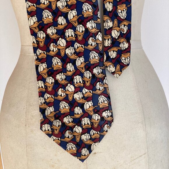 Disney Donald Duck Neck Tie - Picture 3 of 6